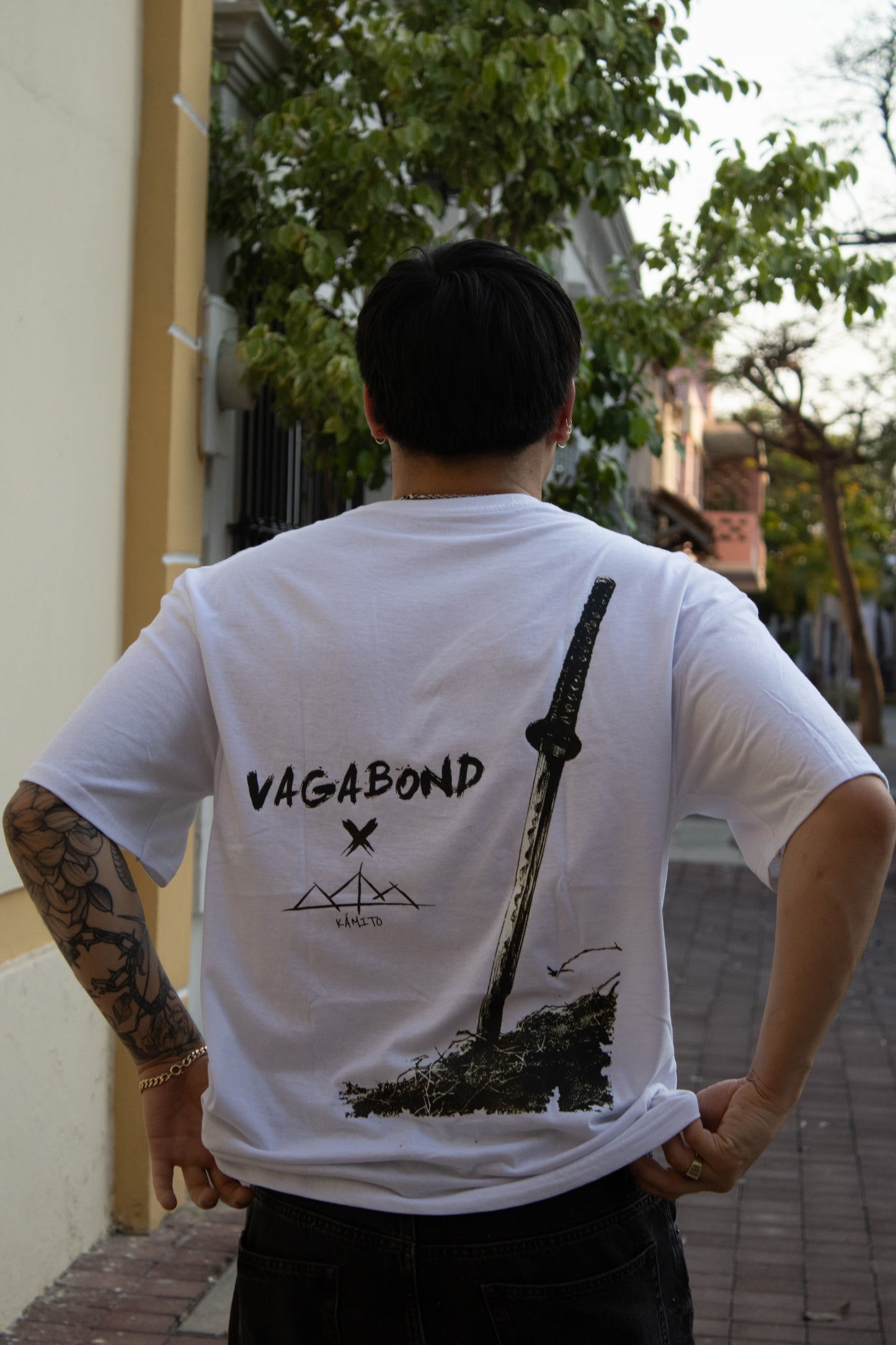 "Vagabond" Regular Tee